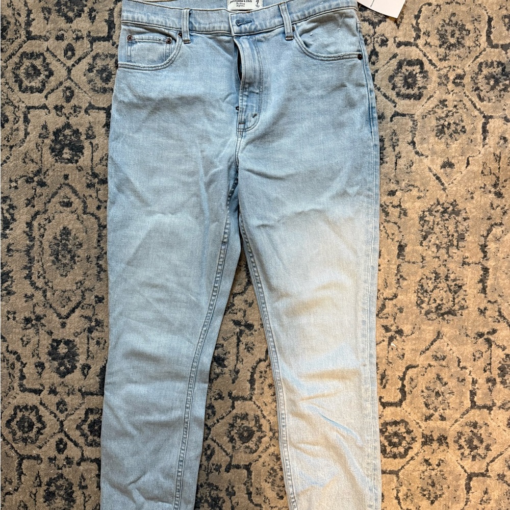 Abercrombie & Fitch size 29/8 Light Wash High Rise Jeans BRAND NEW WITH TAGS